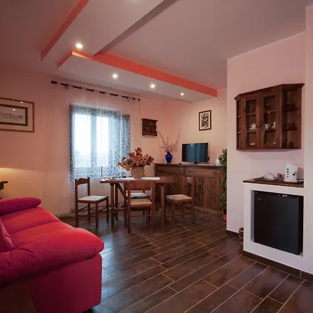 Casa rural Santa Maria Degli Ancillotti *